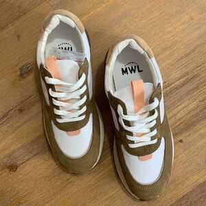 MADEWELL Kickoff Training Sneakers NWOT  -Size 7 - white pink/peach brown